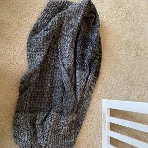 Halogen infinity scarf